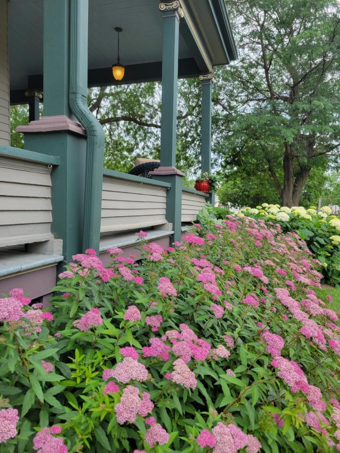 Linda Sue Manor Hostel Sioux City Exterior foto
